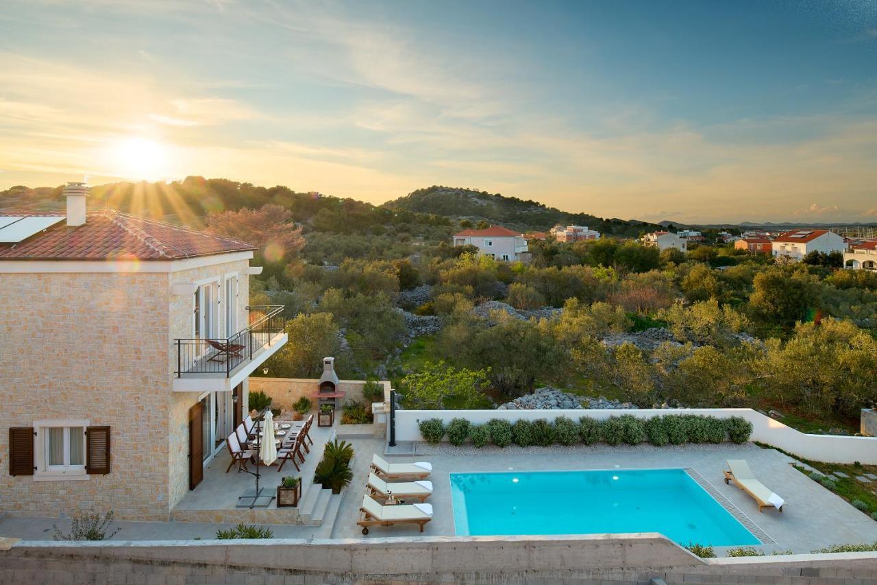 Sun Spalato Villa Cikas Murter Buitenkant foto
